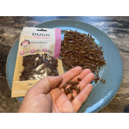 Treateaters Mini Bits Duck 80 g &ndash; Mini tr&aelig;ningsgodbidder til hund (ca. 3 mm)